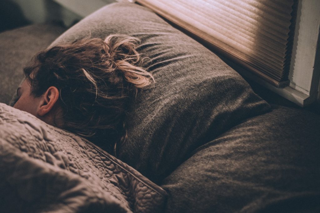 Cara Membuat Kamar Tidur Nyaman Untuk Tidur
